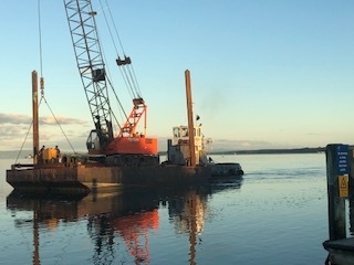 Work Boats JKL Barge crane