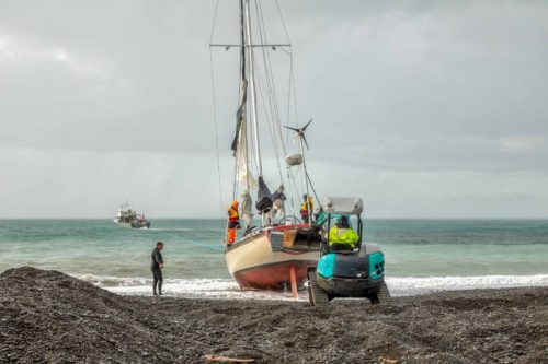 Pacific7 yacht salvage new zealand